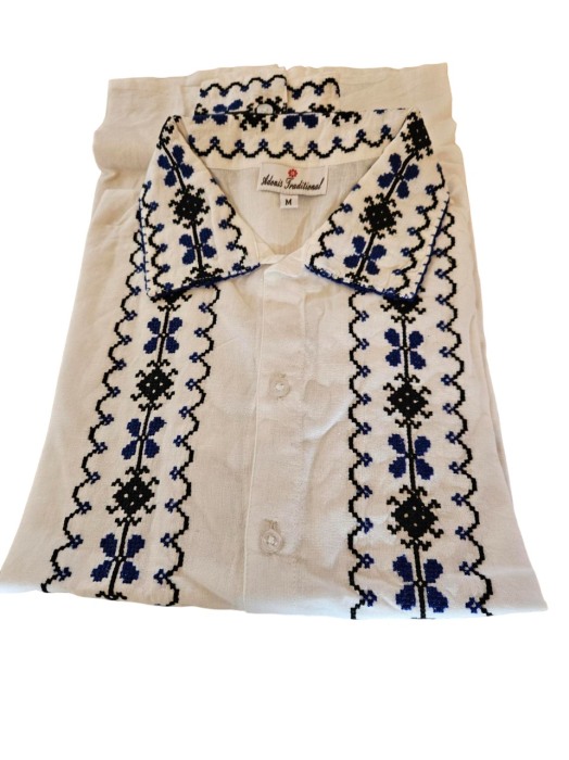 Ie traditionala, alba, model traditional, broderie albastra, barbati [5]