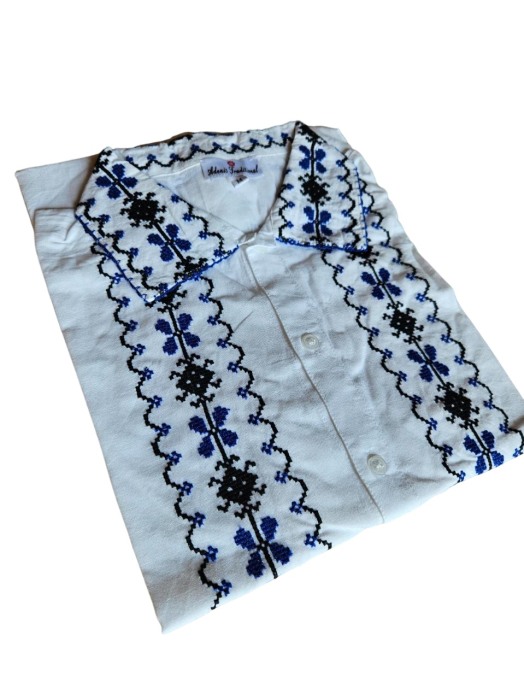 Ie traditionala, alba, model traditional, broderie albastra, barbati [1]