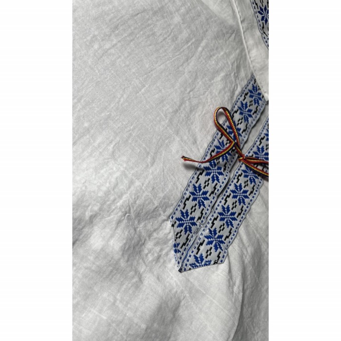 Ie traditionala baieti, alba, broderie albastra [3]