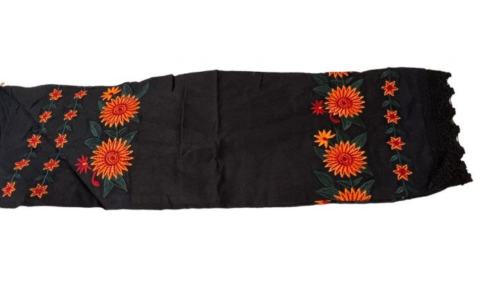 Ie traditionala , neagra, broderie cu motiv floral, femei [3]