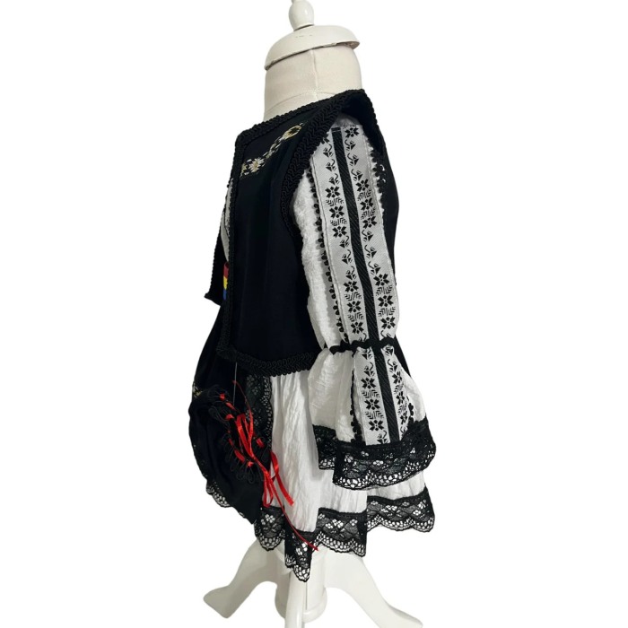 Set costum popular premium botez. fete, alb/negru, trusou, lumanare, 14 piese [6]