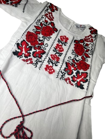 Costum popular, fete, culoare rosu/alb/negru, 3 piese [3]