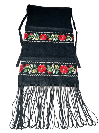 Costum popular, fete, culoare rosu/alb/negru, 3 piese [5]