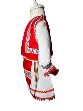 Costum popular fetite , broderie alb/rosu, 4 piese [1]