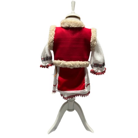 Costum popular fetite cu cojoc, broderie alb/rosu, 4 piese [4]