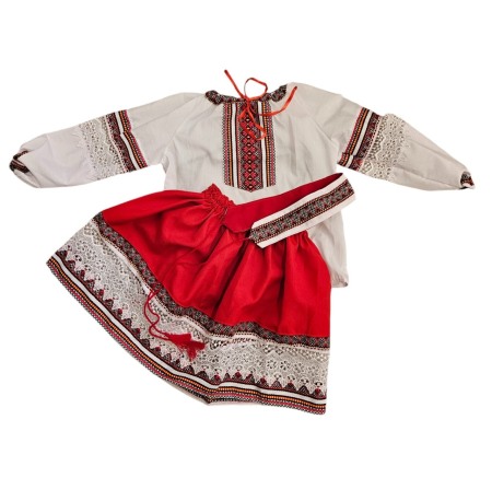 Costum popular pentru fete, rosu cu dantela [2]