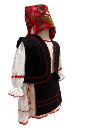 Costum traditional fete cu vesta, alb/negru, 4 piese [1]