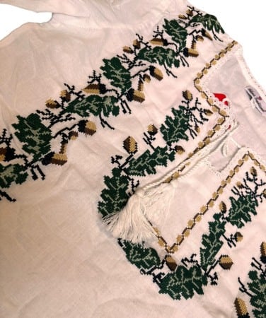 Ie traditionala , alba, broderie cu motiv floral galben/negru, femei [1]