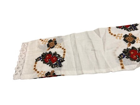 Ie traditionala , alba, broderie cu motiv floral multiolor, femei [2]