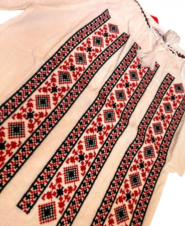 Ie traditionala , alba, broderie rosu/negru, femei [2]