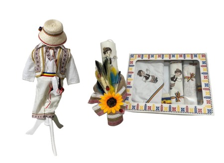 Set botez - Set costum popular botez alb/auriu, trusou, lumanare, 14 piese