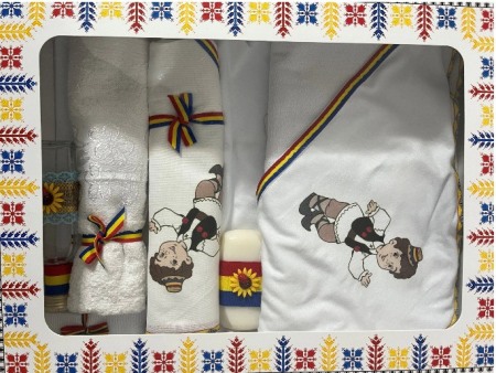 Botez - Trusou botez traditional baieti, culoare alb-tricolor, setul contine 8 piese