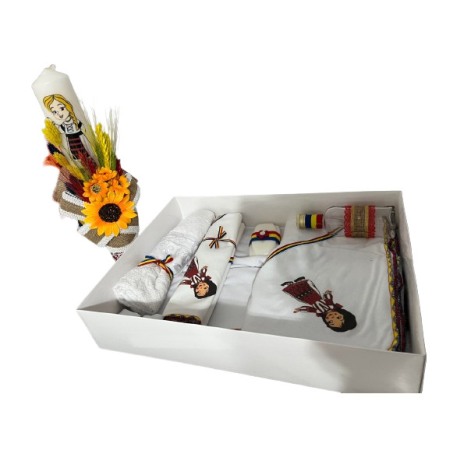Trusou botez traditional complet, fete, culoare alb-tricolor, setul contine 8 piese, lumanare [6]