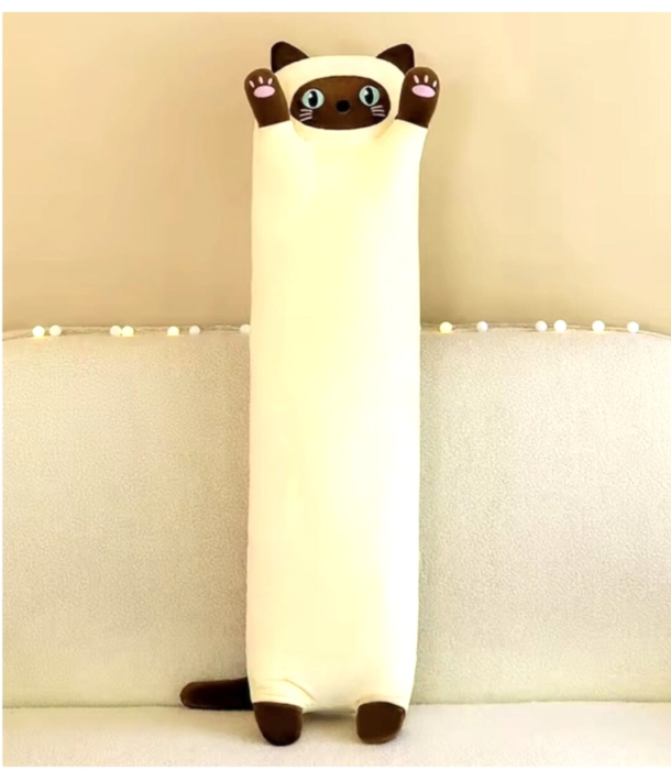 Pisica din plus tip perna, material moale si placut, inaltime 70 cm, ideala pentru decorat camera sau pentru tinut in brate, pretabila atat pentru copii cat si pentru adulti [1]