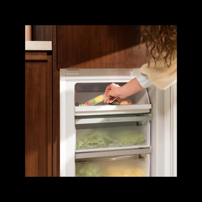 Combină frigorifică încorporabilă Electrolux ENA6LE18S,  Static low frost clasă E 271 litri H 177 cm Alb [5]