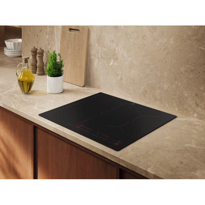 Plita cu inductie Electrolux EIS62453IT SaphirMatt SE 700 SenseBoil 60 cm Negru; Scratch Resistant [3]