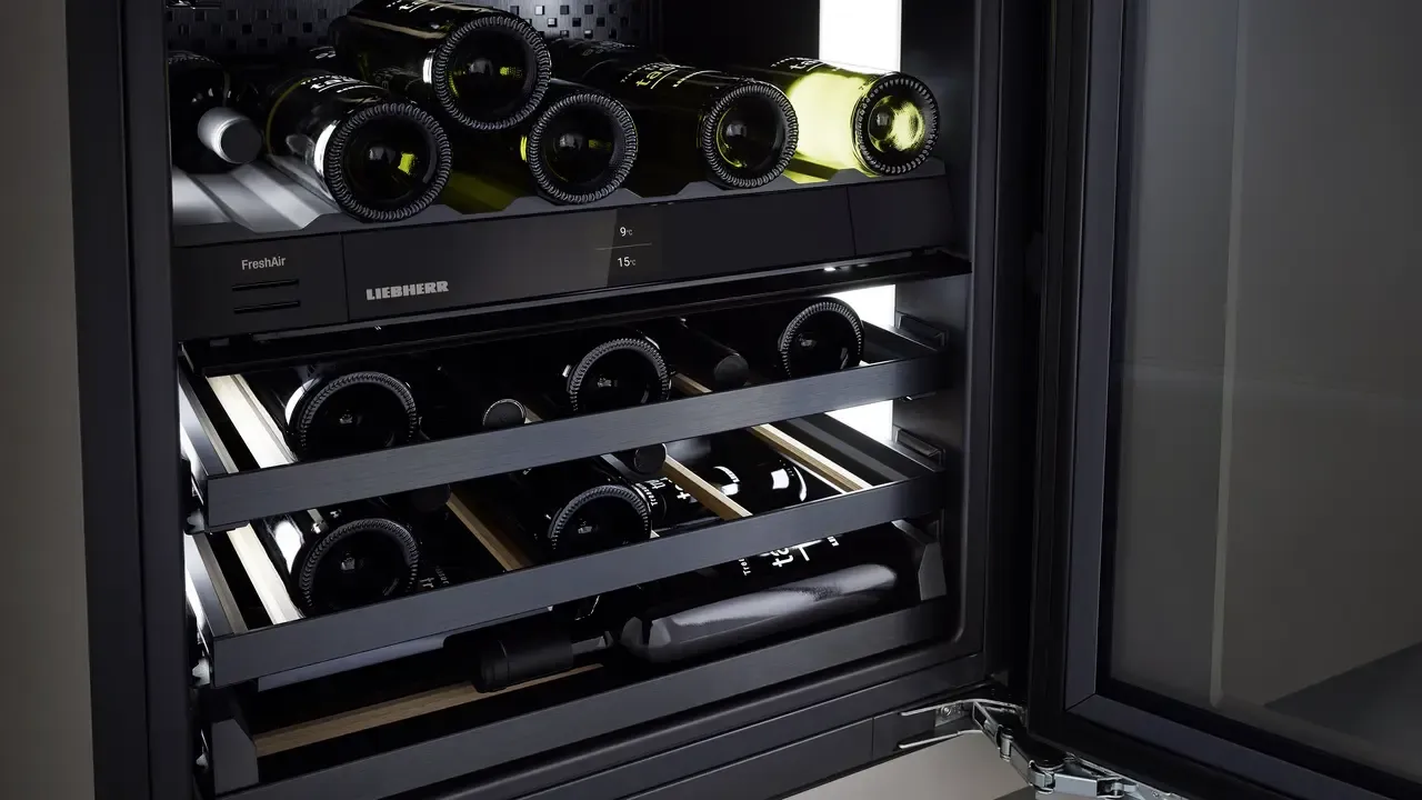 Racitor de vin incorporabil Liebherr UWpri 3672, Zone de temperatură  2,  32 sticle,  clasa D [4]