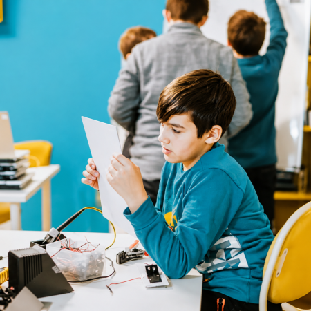 Cursuri de electronică în format digital - Curs electronică Nivel 1 Începători, la sală în Sibiu