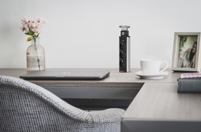 Prelungitor incorporabil  3 prize, retractabil pentru blat de bucatarie sau birou, cablu 2 M [3]