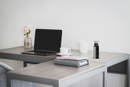 Prelungitor incorporabil 3 prize, 2xUSB, retractabil pentru blat de bucatarie sau birou, cablu 2 M [1]