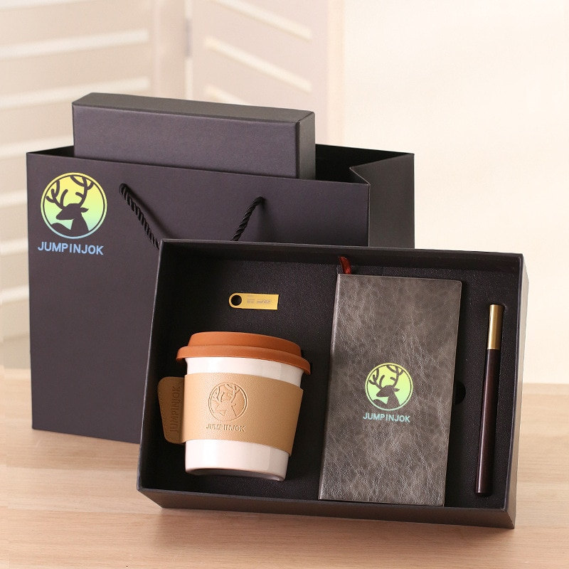 Set Cadou Business Elegant – Agenda Premium, Cana Termica si Pix Metalic Maro deschis [3]