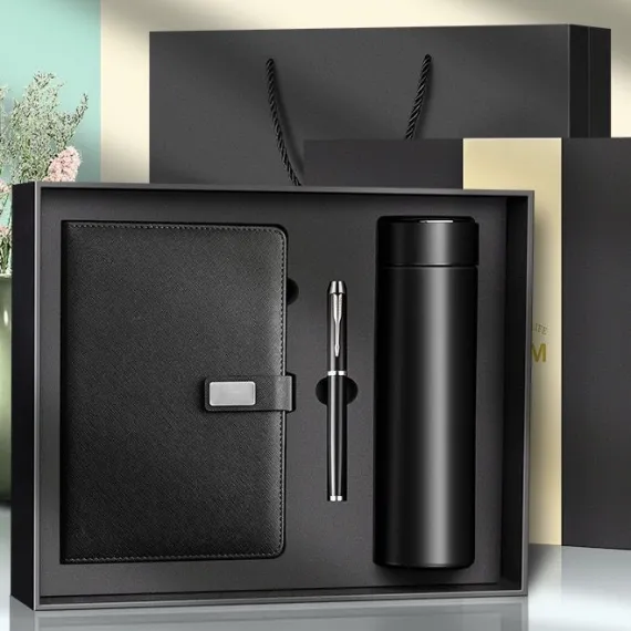 Cadouri inspirate - Set Cadou Premium Business – Agenda, Pix și Termos Elegant în Cutie de Lux