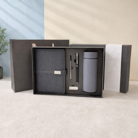 Birou & Papetărie - Set Cadou Premium pentru Birou – Agenda, Pix si Termos Elegant Gri