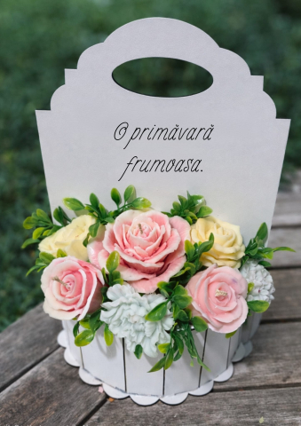 Spring Collection - Aranjament Floral cu Lumânări din Ceară de Soia – Cadou Mărțișor & 8 Martie