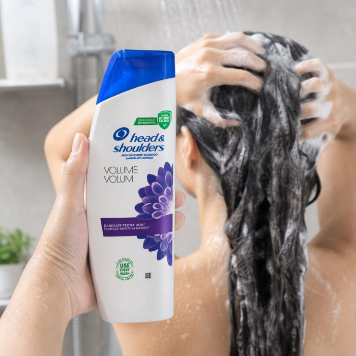 Sampon Anti-Matreata, Head si Shoulders, 330 ml Volume cu Micro Biome Balance [2]