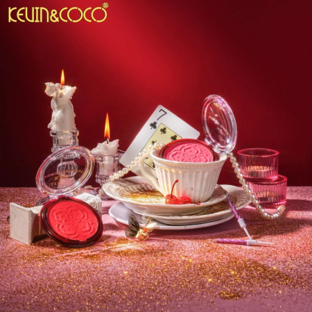 Blush Compact KEVIN & COCO Lily Petals, Model Dream, 9.3 g, Finish Natural, Efect Proaspat si Luminos, 7.5 x 7.5 x 2.1 cm, Roz Pudrat [5]