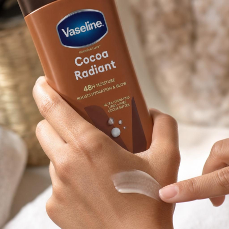 Lotiune de Corp, Vaseline, 400 ml, cu Unt de Cacao, Cocoa Radiant [2]