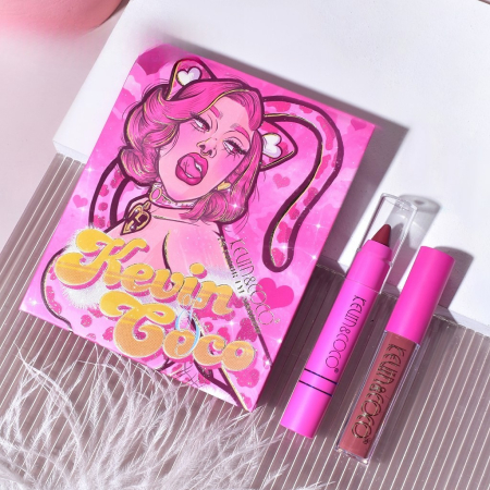 Set 4 Produse de Machiaj, KEVIN & COCO, Pink Loving-Heart Leopard Girl, 18 Culori, Farduri de Ochi Mate, Sidefate si Glitter, Iluminatoare si Produse pentru Conturare, Luciu de Buze si Pensula Inclusa [1]