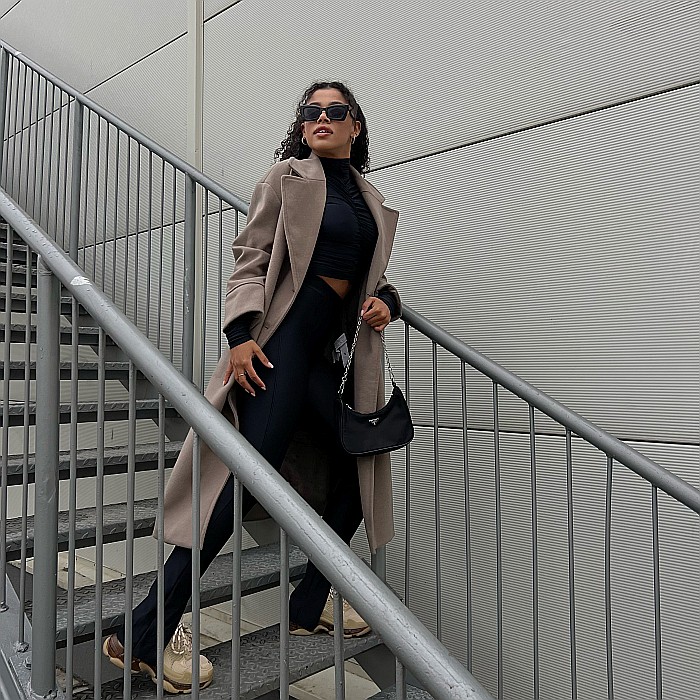 Top Dama Pe Gat Cu Maneca Lunga Negru Lycra - Lorraine [4]