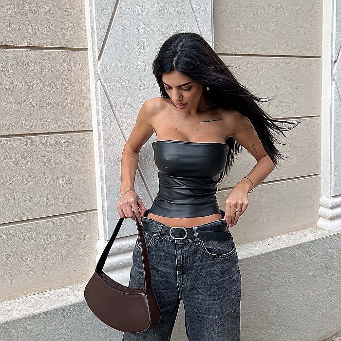 STOC Top Dama Scurt Pe Gat Negru Piele Eco - Tube [5]