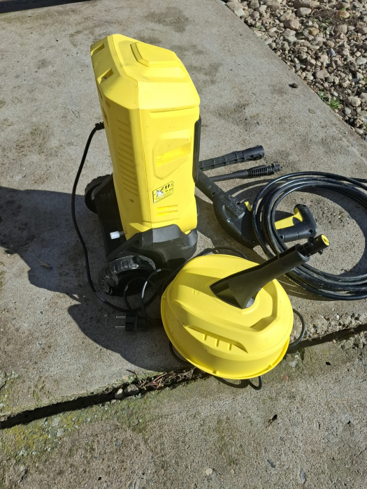 Vând aparat de spălat cu presiune Kärcher K 3 FJ Home BB [2]