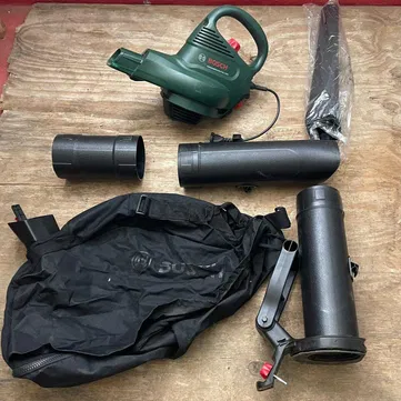 Bosch UniversalGardenTidy 2300 –suflantă/aspirator electric [1]