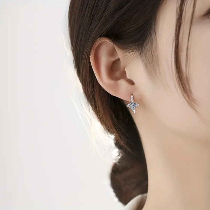 Cercei stea din argint cu diamant moissanit [3]