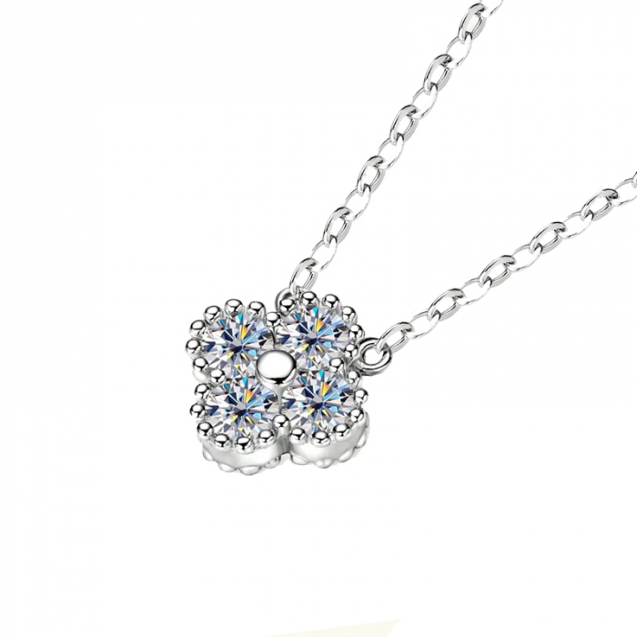 Colier trifoi din argint cu diamante moissanite 0.4 kt [2]