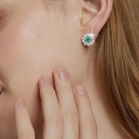 cercei floare cu diamant moissanit verde [2]