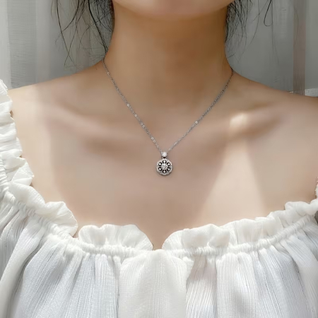 Colier din argint cu pandantiv floare si diamante moissanite [1]