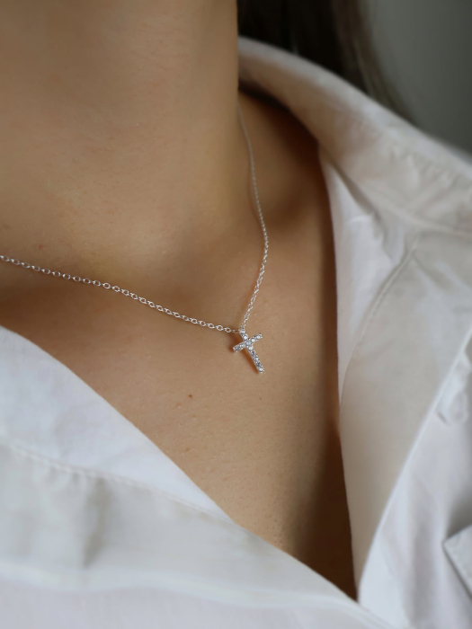 colier-cruce-argint-925-cu-cristale-lucrat-manual-elegant [2]