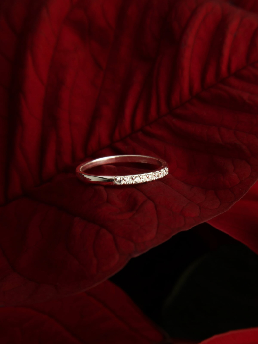 inel-minimalist-subtire-argint-925-cu-cristale-zirconia-design-minimalist-nobelini [3]