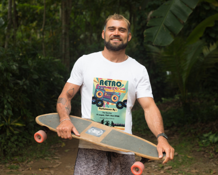 Colectia Retro - Tricou personalizat premium 100% bumbac Retro Vibes