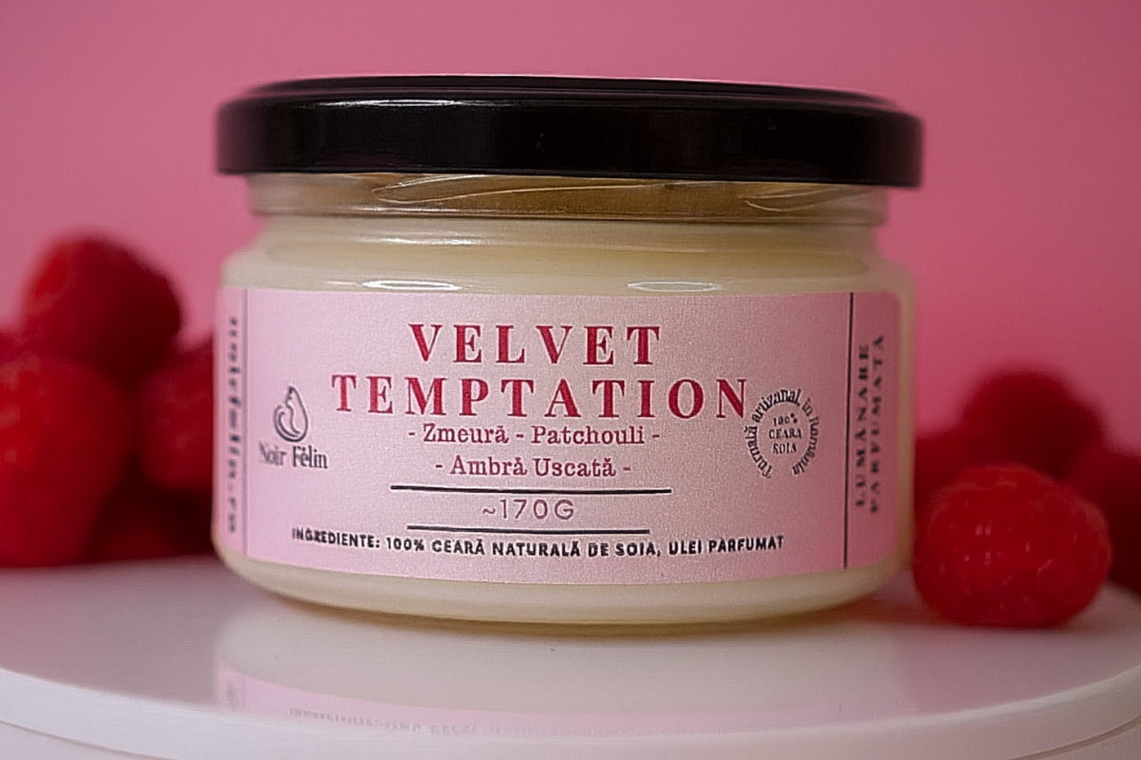 Lumanare parfumata soia Velvet Temptation - Zmeura, Patchouli, Ambra Usacata, ceara naturala, handmade [1]