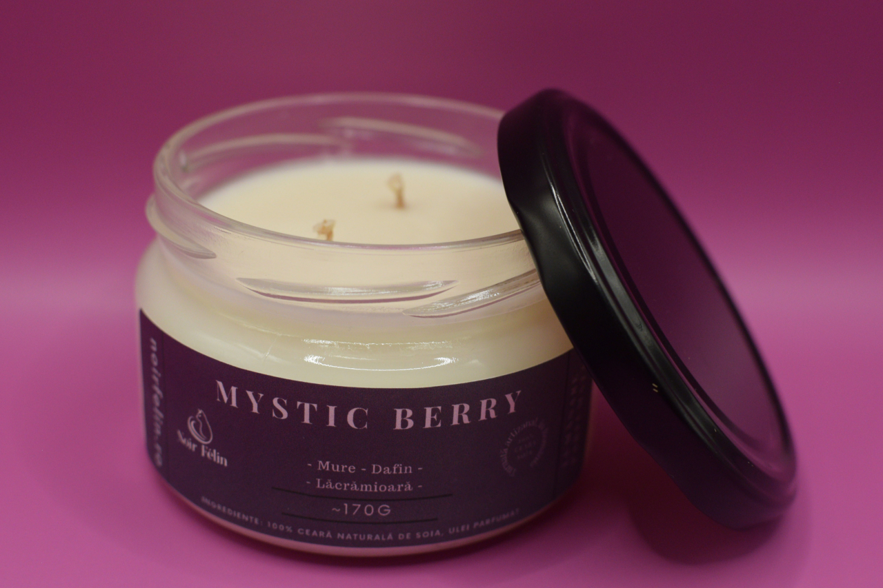 Lumanare parfumata soia Mystic Berry - Mure, Dafin, Lacramioara, ceara naturala, handmade [3]