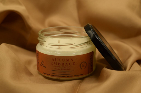 Lumanare parfumata soia Autumn Embrace - Sofran, Cuisoare, Lemn de Santal, ceara naturala, handmade [2]