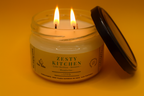 Toate Produsele - Lumanare parfumata soia Zesty Kitchen - Lime Sicilian, Busuioc, Mandarine, ceara naturala, handmade