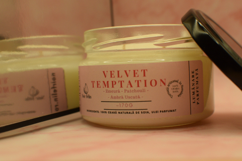 Lumanare parfumata soia Velvet Temptation - Zmeura, Patchouli, Ambra Usacata, ceara naturala, handmade [4]