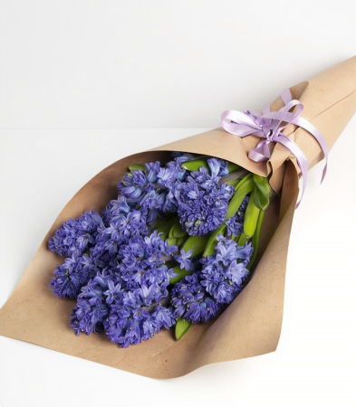 Primăvară & 1–8 Martie - Buchet Zambile 5 Fire