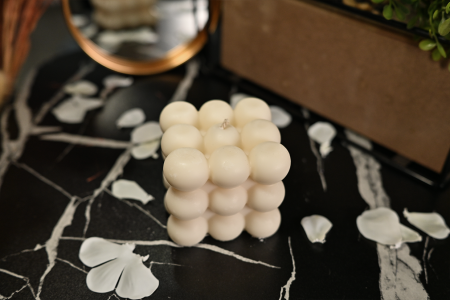 Matrita - SPHERE – Simetrie și Minimalism Contemporan